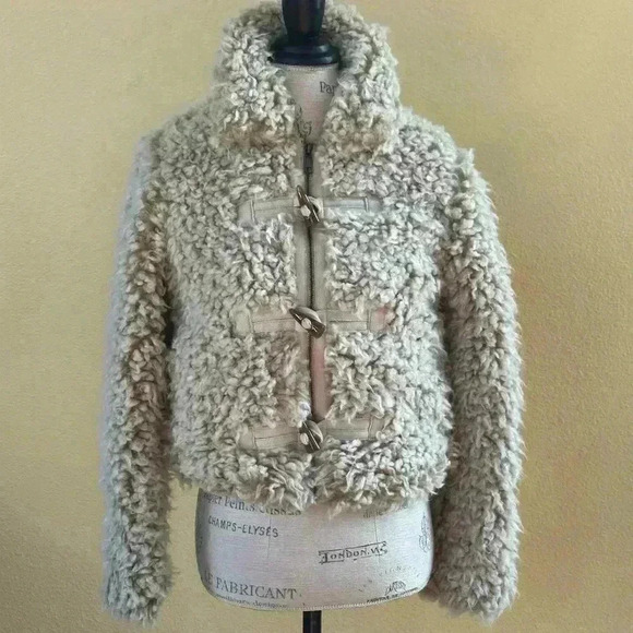 Anthropologie “Brenna” Faux Fur “Teddy” Short Coat In Cream Extra Small EUC! - Picture 13 of 16